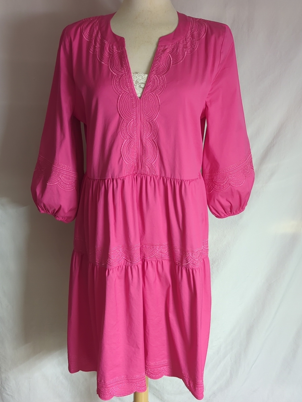 Chico's Hot Pink Embroidered Tiered Dress Sz 8